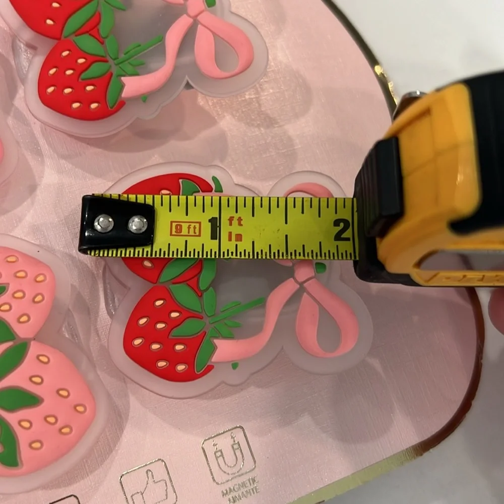 🎀🍓CWC Strawberry 🎀🍓Bag Clips Set